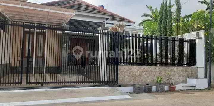 Dijual Rumah Siap Huni Geger Kalong Strategis dan Nyaman