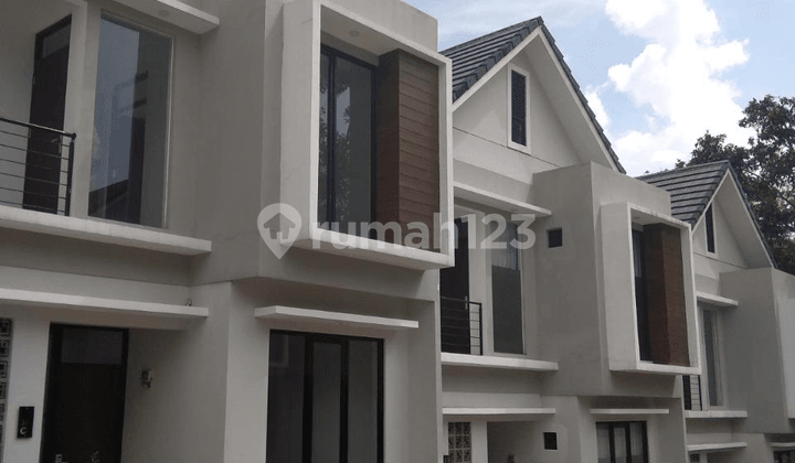 For Sale Padasuka House Cool Design Comfortable and Strategic Affordable Price