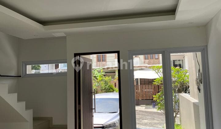 Dijual Rumah Mewah 2 Lantai Parongpong Lokasi Nyaman dan Sejuk