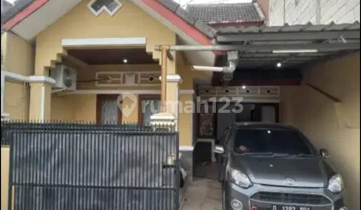 Ready-to-Occupy House for Sale in Margahyu, Comfortable Location, Affordable Price