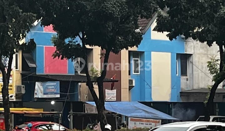 Dijual Ruko 2,5lt di Lokasi Strategis di Graha Raya