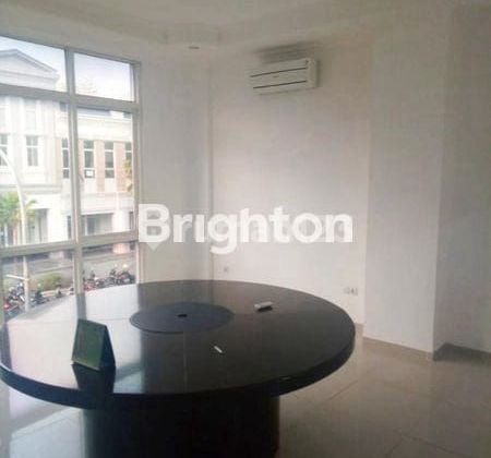 TWO-STORY SHOPHOUSE IN CITRAGRAND AREA, SAMBIROTO, TEMBALANG, SEMARANG