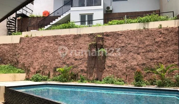 Rumah 2 Lantai Siap Huni Area Sisingamangaraja Semarang