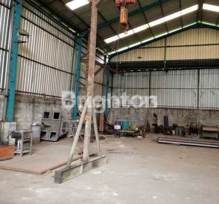 GUDANG SIAP PAKAI AREA SALATIGA SEMARANG