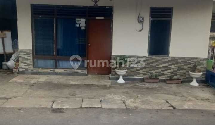 RUMAH BANGUNAN LAMA HITUNG TANAH AREA BULU LOR SEMARANG
