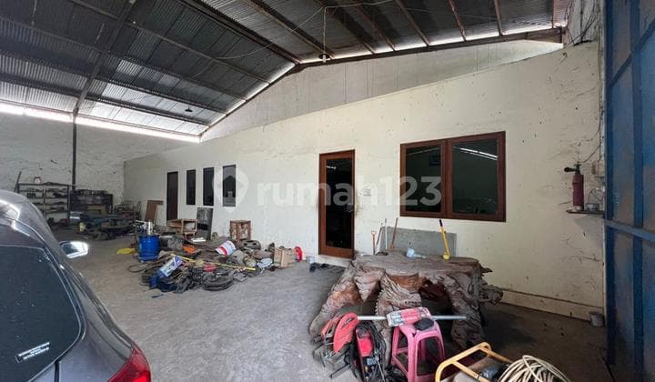 Gudang Siap Pakai Area Madukoro Semarang