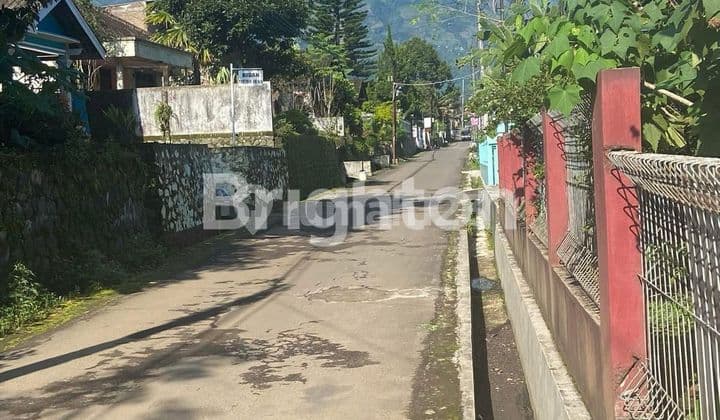 FOR SALE, READY-TO-OCCUPY HOUSE IN TENGARAN AREA, SEMARANG REGENCY