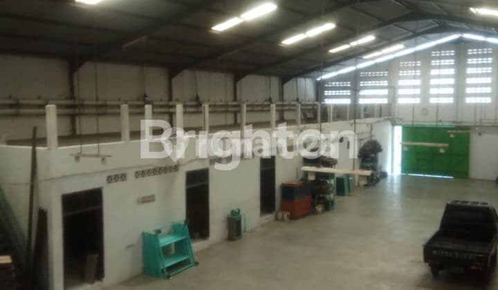 GUDANG SIAP PAKAI AREA TERBOYO MEGAH SEMARANG