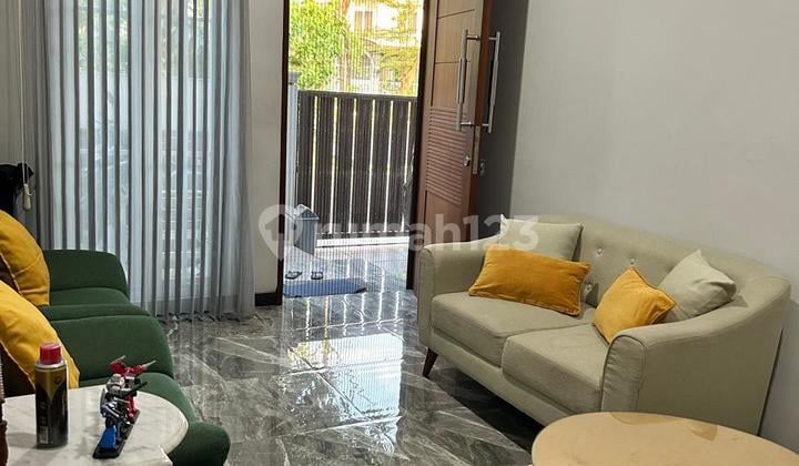 Dijual Rumah 3 Lantai di Perumahan Royal Residence, Pulo Gebang, Cakung, Jakarta Timur