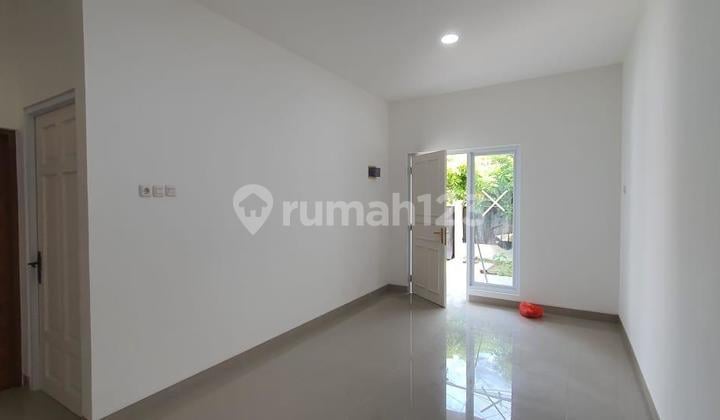 Dijual Cepat Rumah 2 Lantai di Pejuang Estate, Kota Harapan Indah, Bekasi Barat