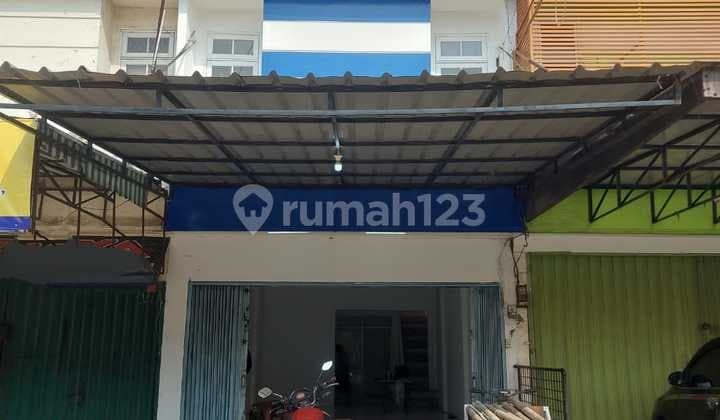 Disewakan Ruko 2 Lantai Full Renov di Komplek Sentra Onderdil, Kota Harapan Indah, Kota Bekasi