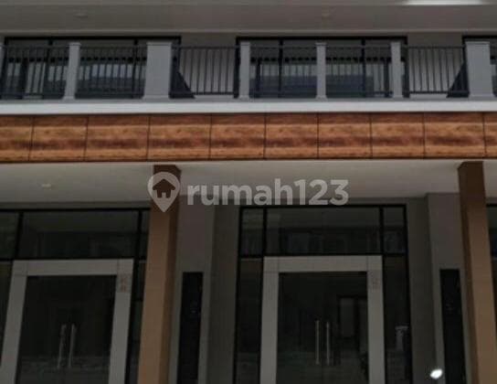 Disewakan Cepat Ruko Crystal 4 Lantai di Summarecon Bekasi, Kota Bekasi