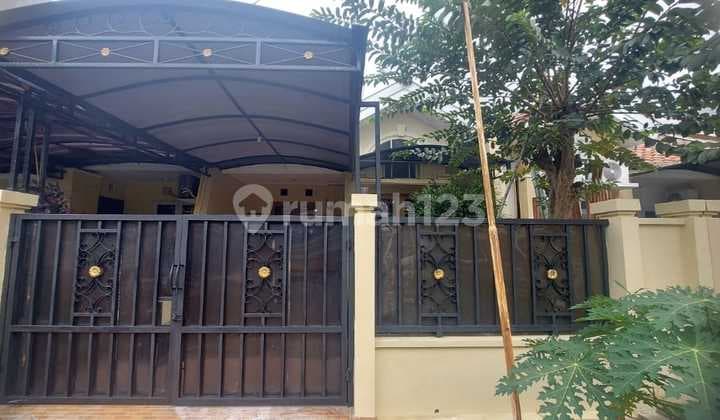 Turun Harga Dijual Rumah 1½ Lantai di Cluster Taman Sari, Kota Harapan Indah, Bekasi