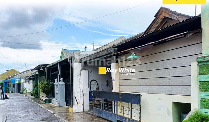 Rumah Mojosongo Jebres Dekat Kampus