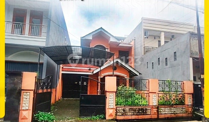 Rumah Strategis Dekat Pakuwon Mall di Condongcatur Sleman Yogyakarta