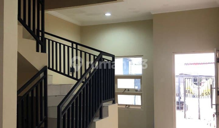 Jual Cepat Rumah 3 Lantai, SHM, di Area Tanjung Duren, Grogol Petamburan, Jakarta Barat