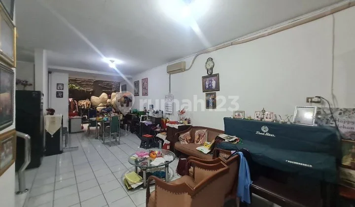 Jual Cepat Rumah 2 Lantai, SHM, di Komplek Sunrise Garden, Kedoya Utara, Jakarta Barat