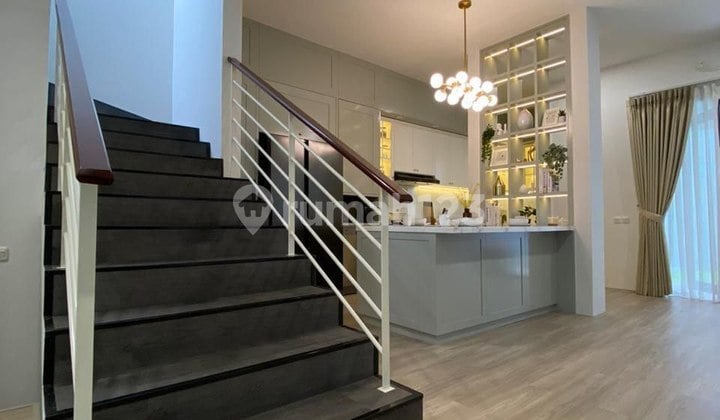 Jual Rumah 2 Lantai, Bagus, SHM, di Cluster Clover Hills Residence, Tangerang