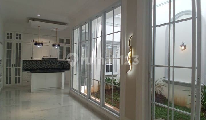 Sell Beautiful Brand New House, Strategic and Ready to Live In, Freehold Certificate, in Joglo, West Jakarta