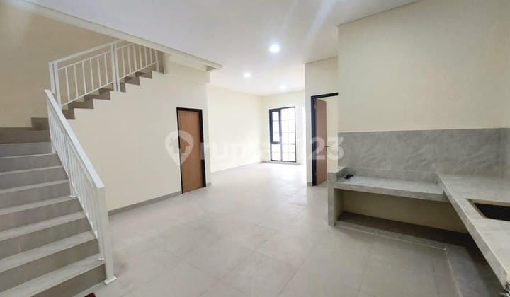 Jual Cepat Rumah Brand New Modern Minimalis, 2 Lantai, SHM, di Komplek Sunrise Garden, Kedoya Utara, Jakarta Barat
