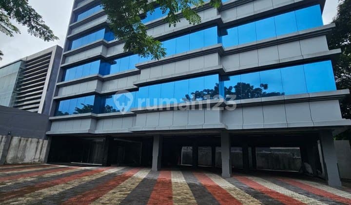 Jual Gedung Strategis Brand New Siap Pakai, 5.5 Lantai, SHM, di Ciputat Raya, Jakarta Selatan