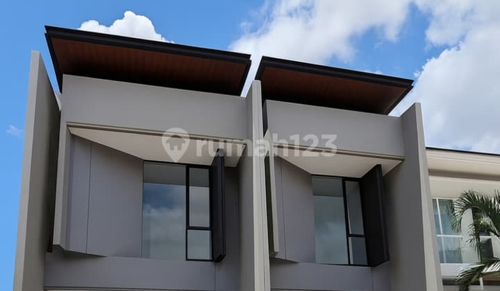 Rumah Baru Modern Minimalis di Pandugo Surabaya