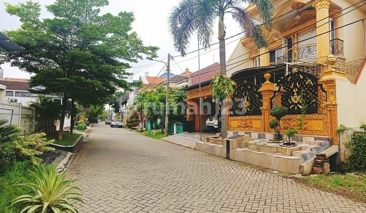 For Sale Classic Luxury House Fully Furnished Complete With Swimming Pool Gayungsari