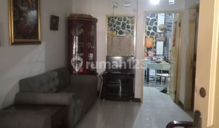 Dijual: Rumah 2 Lt Di Setiabudhi Regency