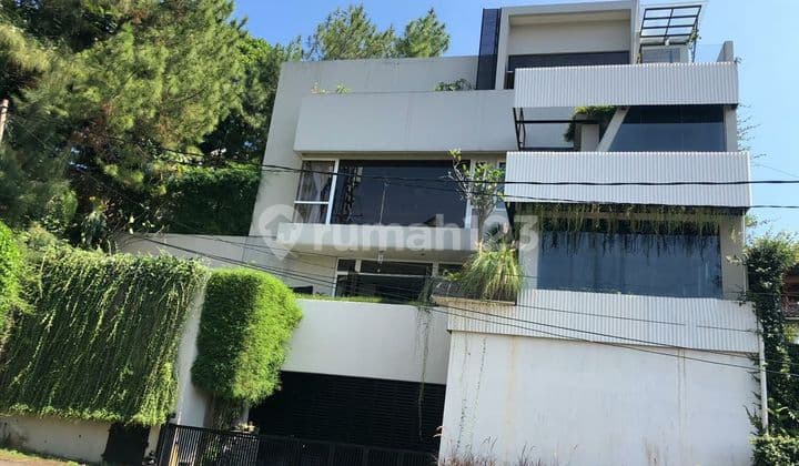 Dijual: Rumah di Cibeunying Bandung Utara