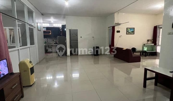 Dijual Rumah 2 Lt Di Singgasana Pradana Bdg