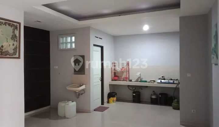 Dijual: Rmh Di Area Astanaanyar