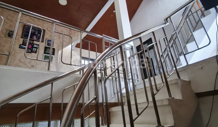 Dijual : Rumah 2,5 Lantai di Taman Cibaduyut Indah