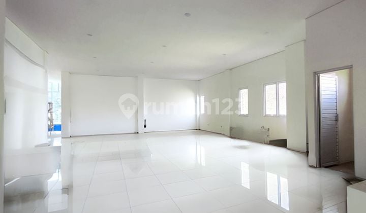 Disewakan:Ruko 3Lt Di Jalan BKR