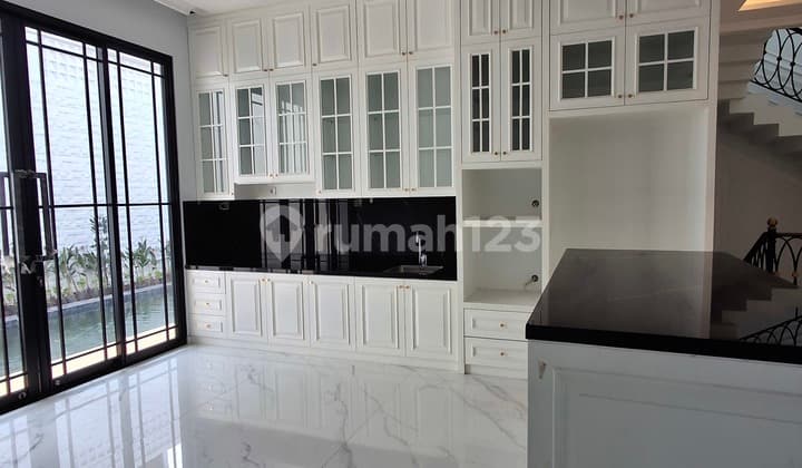 The Fun of Cooking While Watching the Kids Swim