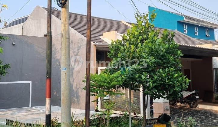 Dijual Murah Rumah Posisi Hook Siap Huni