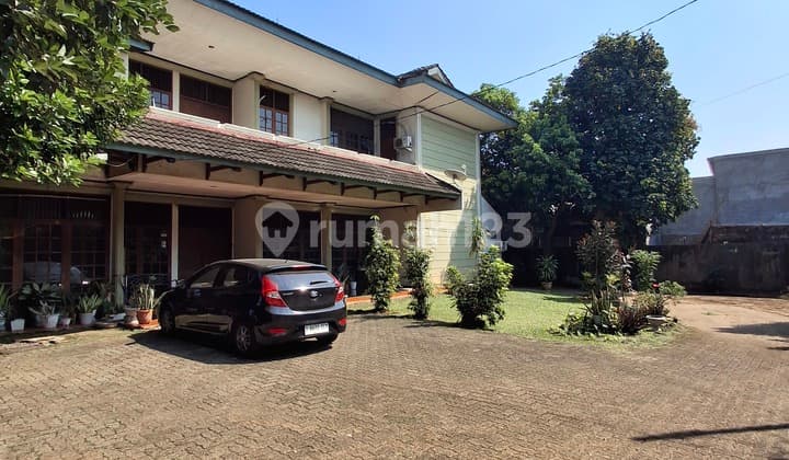 Rumah Rasa Villa di Limo Depok Dekat Pintu Tol