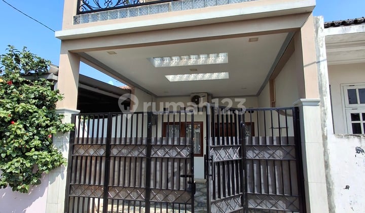 House 5 Minutes to UPN Veteran Limo Campus