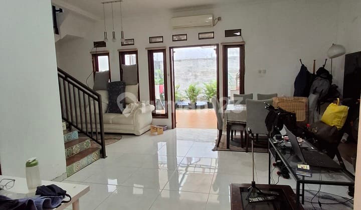 Rumah Sewa Dekat Labschool Cirendeu