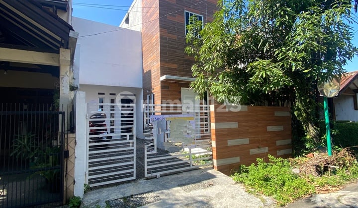 Murah Antapani Kidul Rumah 2 Lantai Lokasi Strategis di Sayap Sukanagara