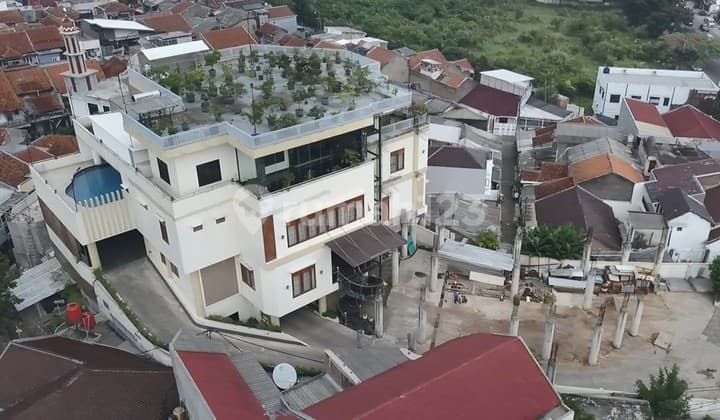 Dijual Rumah Sultan Mewah Super Luxury Model Hotel Aman & Nyaman