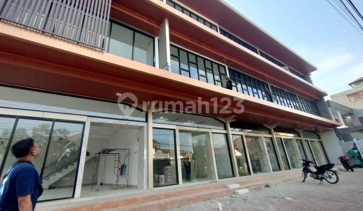 Ruko Baru Lokasi Strategis Main Road Dekat Pemukiman Cikutra