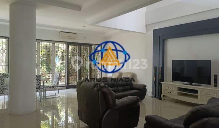 Disewakan Rumah Di Perumahan Emerald Mansion Lippo Cikarang