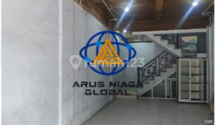 For Rent 4-Story Shop House in Cibinong Bogor