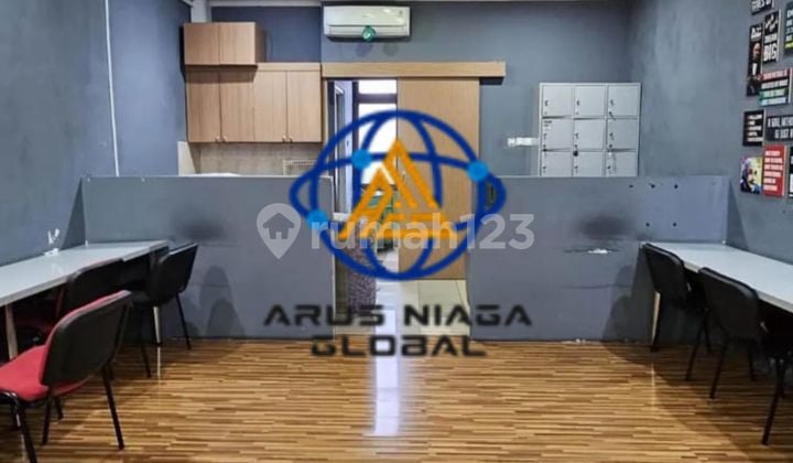Disewakan Ruko 3 Lantai di Bintaro Jakarta Selatan