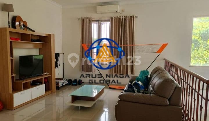 Dijual Rumah Emerald Mansion di Cikarang