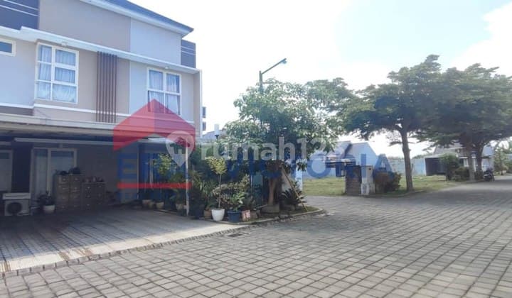 Dijual/disewakan Rumah Premium Ada Kolam Renang
