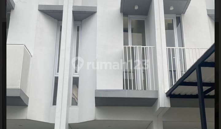Dijual BU Rumah Full Furnished di Cluster Myza House , BSD City