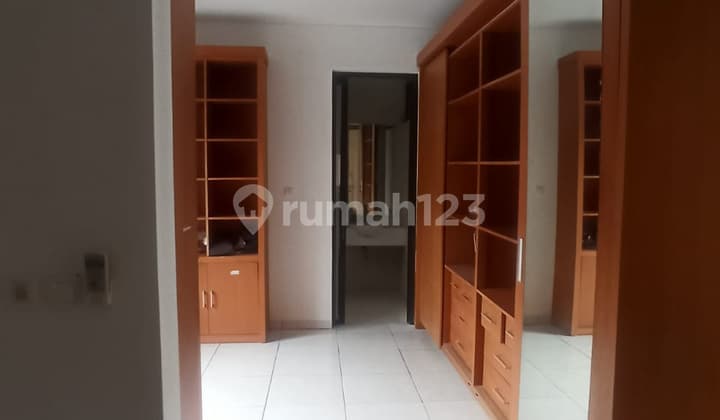 Dijual Rumah Semi Furnished di Cluster Sutera Palymra, Alam Sutera