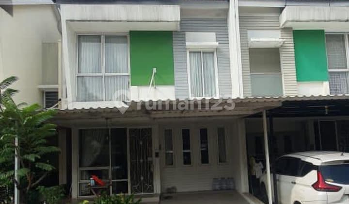 Ready-to-Live House in Oleaster Cluster Gading Serpong for Quick Sale