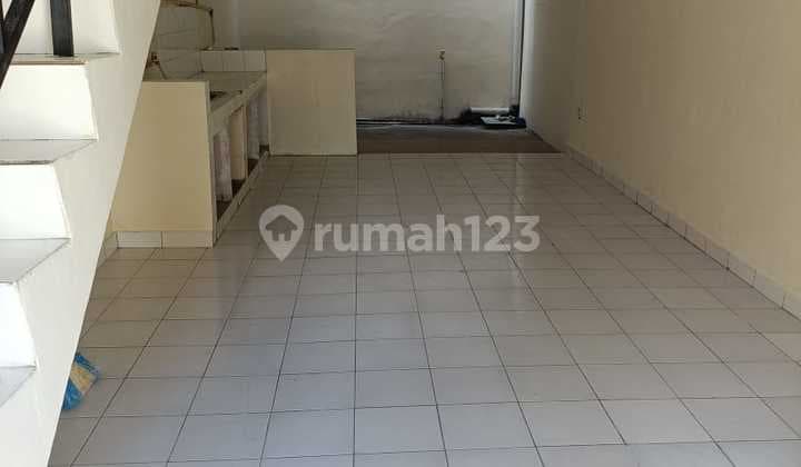 For Rent House in Taman Palem Lestari